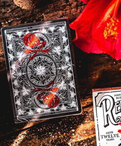 Alternative view of Jeu Salt & Bone