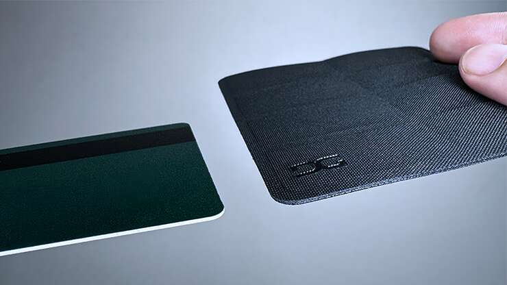 One card – Image 4
