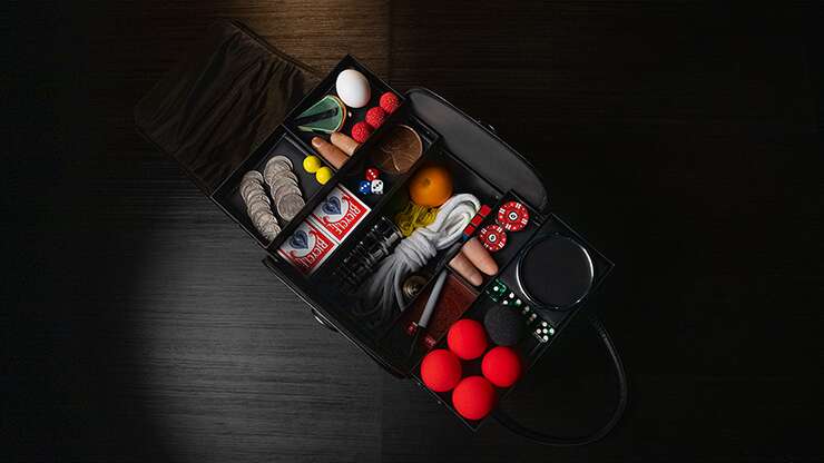 Modern Doctor Bag (sacoche de close-up style médecin) – Image 3